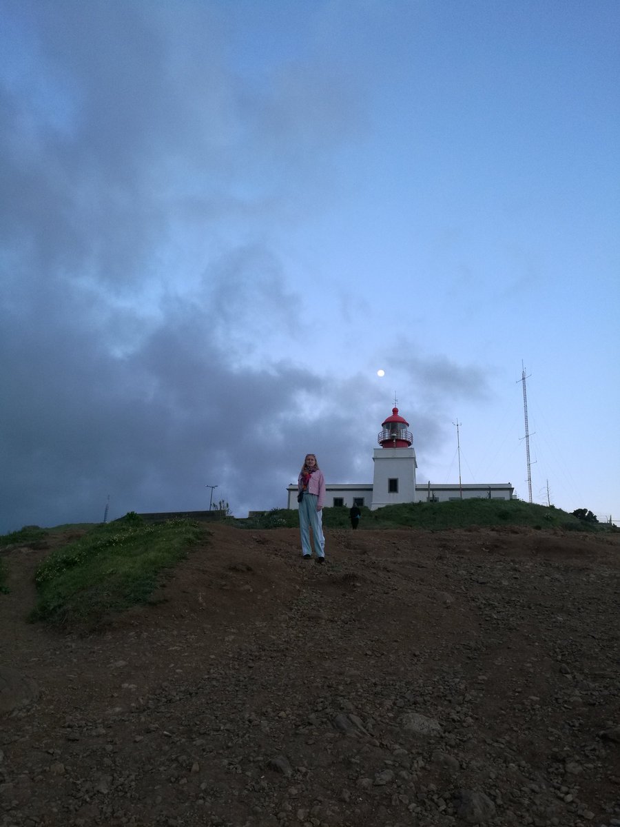 SaaraJokiaho's tweet photo. Tänään käytiin Madeiran länsirannikolla katselemassa auringonlaskua! #falor #falordapontadopargo #madeira #päästäkääsiäinen https://t.co/nG3J83uG3l