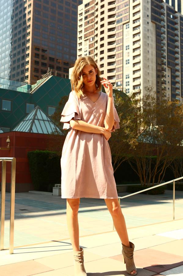 Shop_Christinas's tweet photo. Still looking for that special Easter dress? We have it here! Shop Now https://t.co/X5CIXuYgX7 https://t.co/HV0mFCNL63