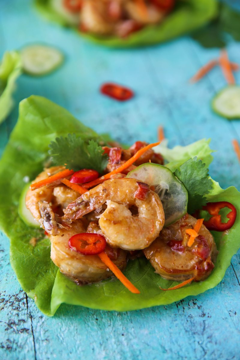 Pad Thai Shrimp Lettuce Cups  #food paleomg.com/pad-thai-shrim…