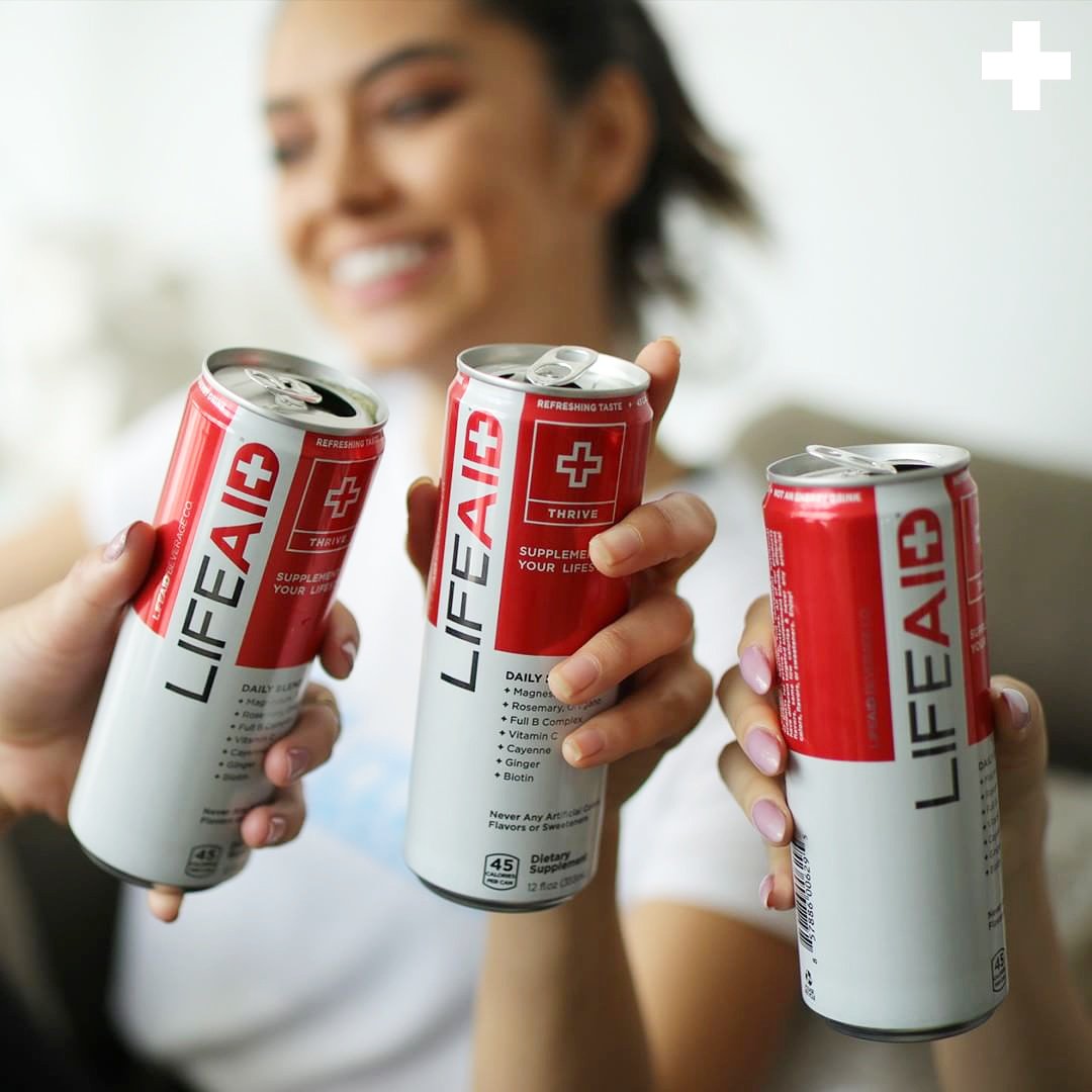With high quality, clean ingredients like Turmeric, B Complex, Cayenne, and more, the LIFEAID Daily Blend helps you THRIVE. Ditch the soda, and treat your body right with <a href="/DrinkLIFEAID/">LIFEAID</a>. ➕ #LIFEAID #Thrive