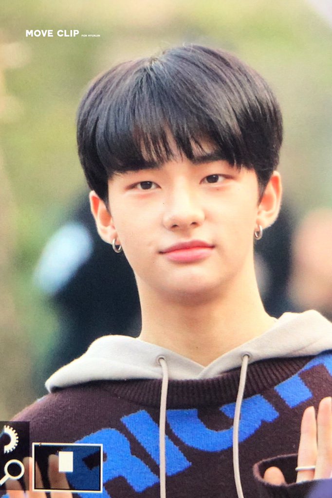 straykidspics's tweet photo. Hyunjin ♡ move clip https://t.co/uVlNEOiJst