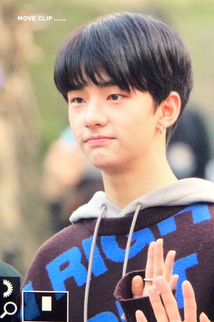 straykidspics's tweet photo. Hyunjin ♡ move clip https://t.co/uVlNEOiJst