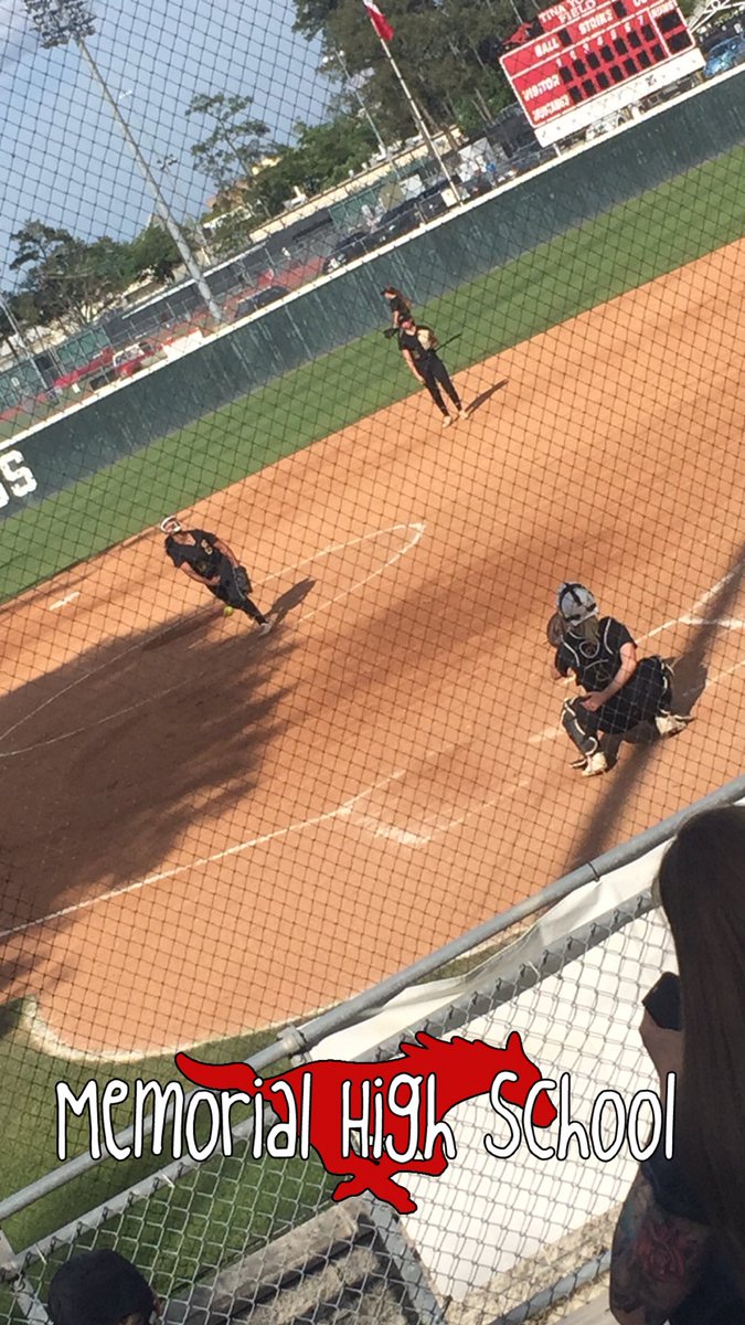 TeamHendry5's tweet photo. Way to represent JV!! 4-1 victory over Memorial...Still UNDEFEATED!! #allin #Oakem #winning @kohs_softball @KleinOak @CoachJGlenn https://t.co/L6RgRk9tq4