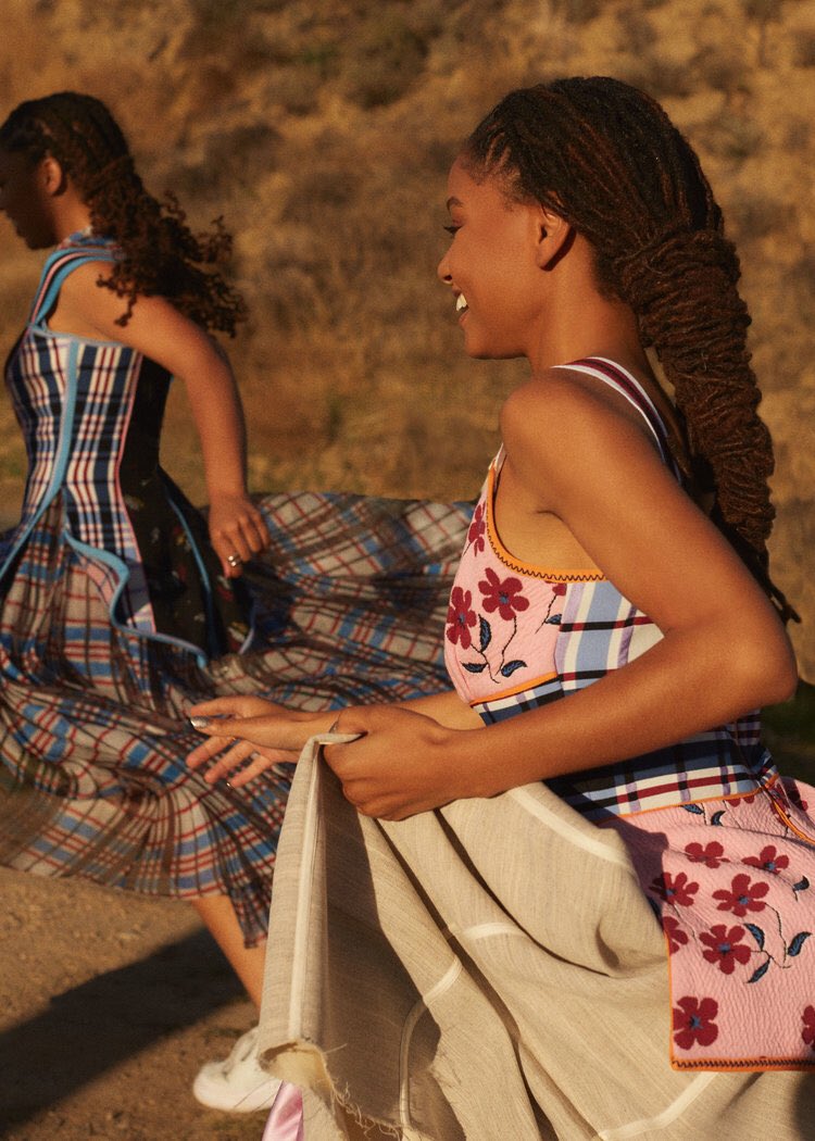 .<a href="/chloexhalle/">chloe x halle</a> for <a href="/FlauntMagazine/">FLAUNT</a>’s “Teenage Wasteland,” photoshoot. Read the story here: flaunt.com/content/music/…