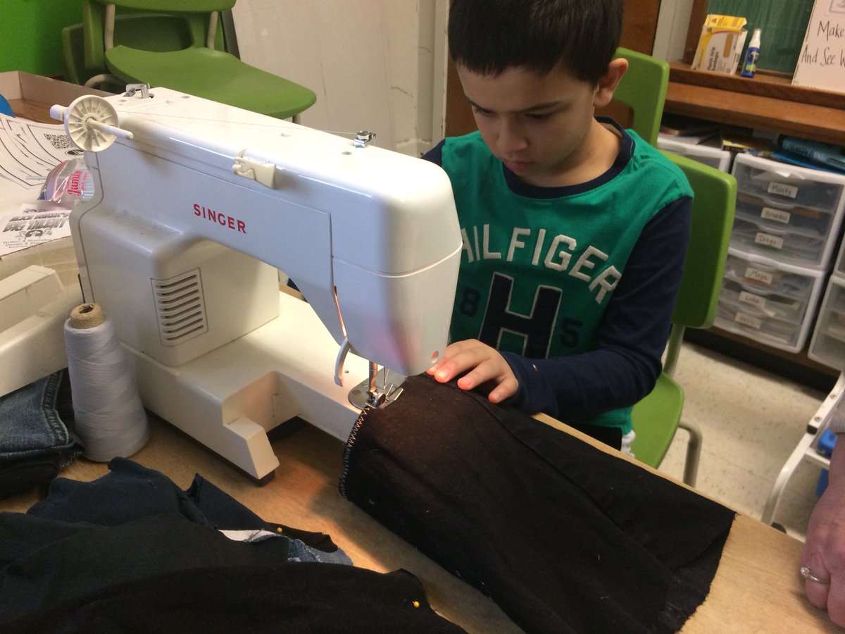 McM_MsT's tweet photo. More pics :) Learning about Fast Fashion isn’t enough... let’s set an example and Upcycle unwanted clothes: bags in all sizes! Yes! Students learning to use sewing machine under guidance of ‘seamstress extraordinaire’ my mom! @tdsb #upcyclegenius #mcmbizday #tlpea #tdsbgc https://t.co/6bVPK1H9et