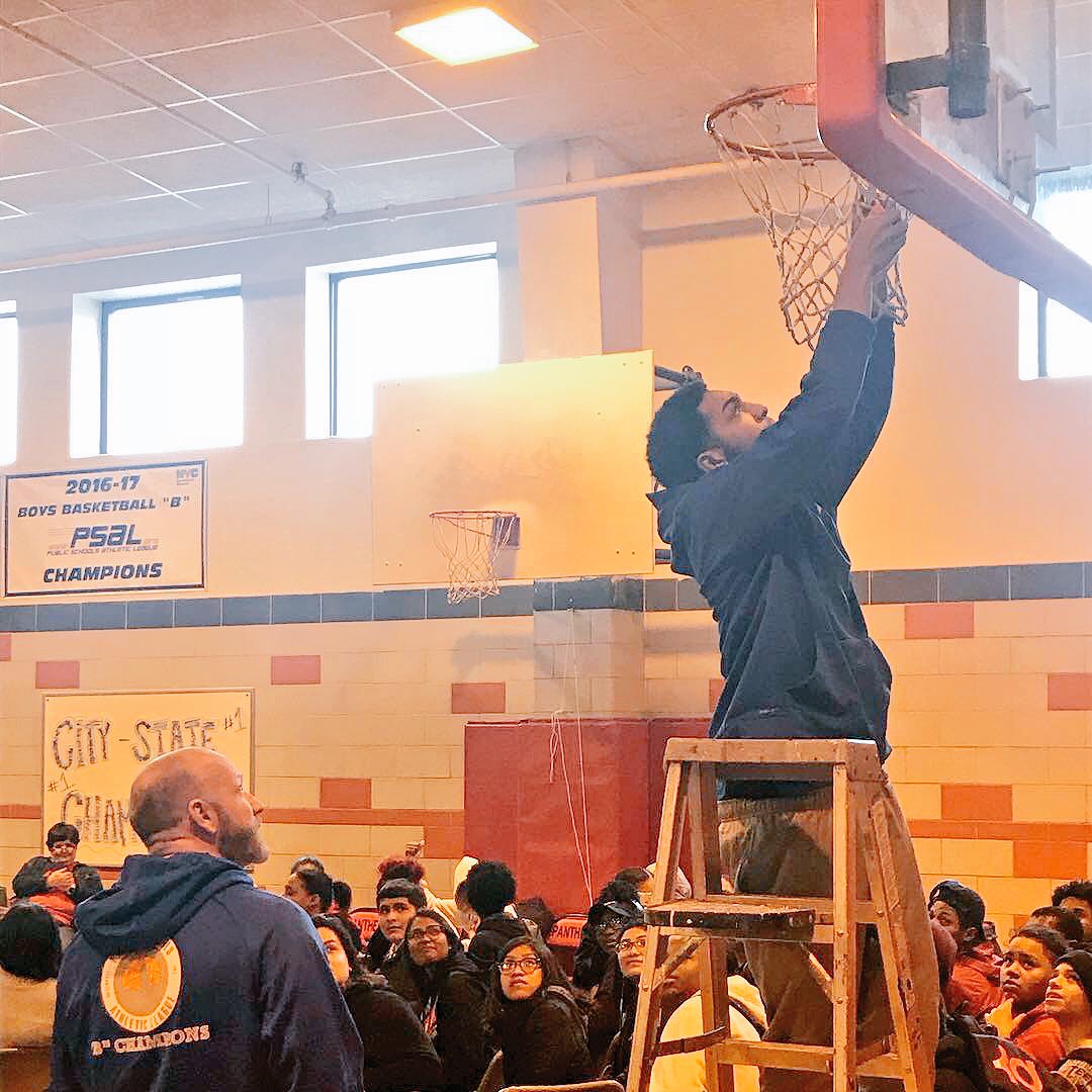 jpalladino's tweet photo. Pep rally today @FannieLouHS to celebrate the 2017-18 #PSAL and NY State Federation Champions.  #FannieLouBasketball #CutDownTheNets @News12BX @Coach_Skelton https://t.co/RkhanzbwXS