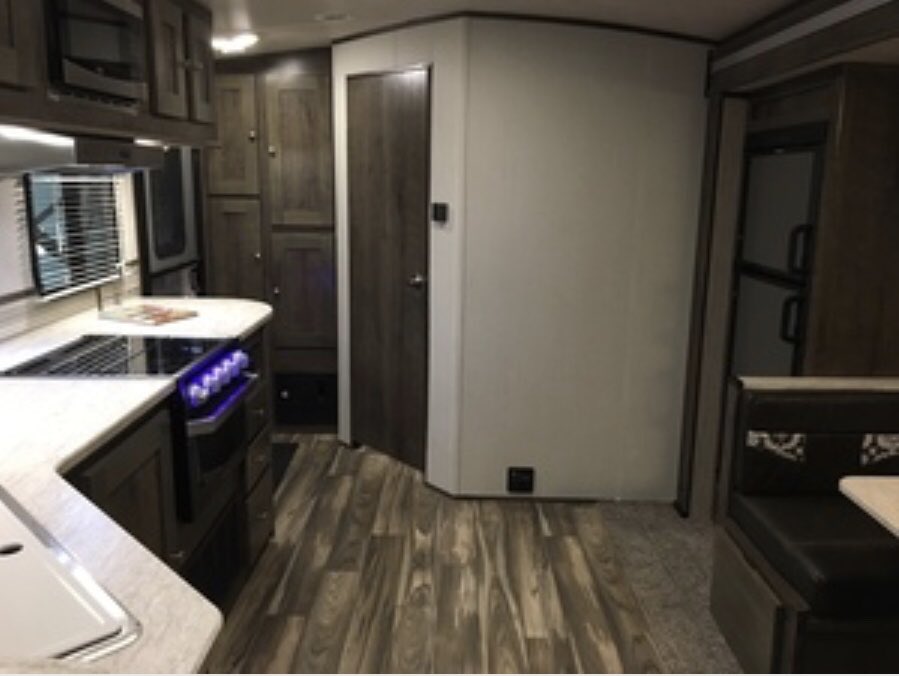 ar_scott18's tweet photo. After fighting with the banks and the insurance company, i am now a proud owner of camper 😍😭 https://t.co/208oc2hSlp