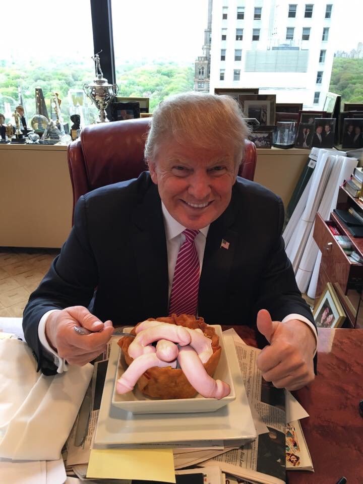 theodoricofyork's tweet photo. A bowl of dicks for the head dick @realDonaldTrump #headdick #notmypresident https://t.co/i7r6sSnVP3