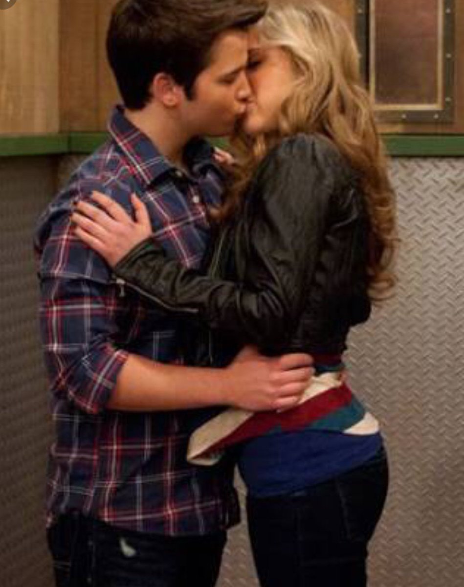 betweenmccurdy's tweet photo. ❤️😍 https://t.co/f6zmyvPEia