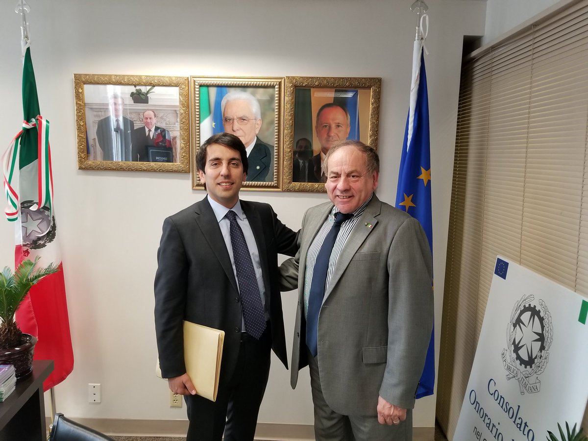 ItalyCTBusiness's tweet photo. CT & Italy business ties continue to grow! Visiting Avvocato Francesco Salimbeni of Roma, Italia met today with Quintino Cianfaglione, Consolato Ontario Italia Nel Connecticut #ItalyUS #Italy #USItaly2018 #italiani @ITAtradeagency #ItalianCompanies 🇮🇹🇺🇸 https://t.co/Sw3nRz91ev