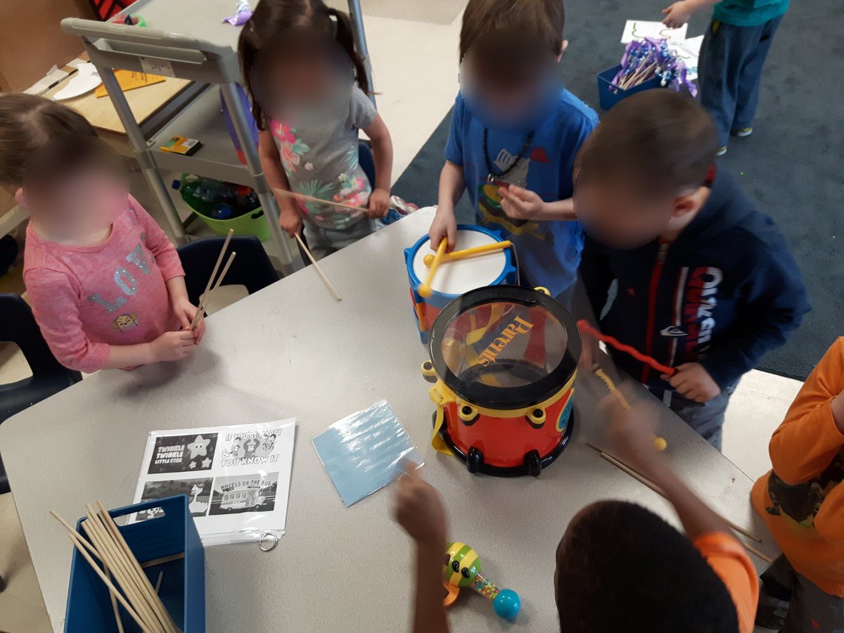 MissW00D's tweet image. Ss have been creating their own mini bands.🎶🥁 #collaboration #learningisloud