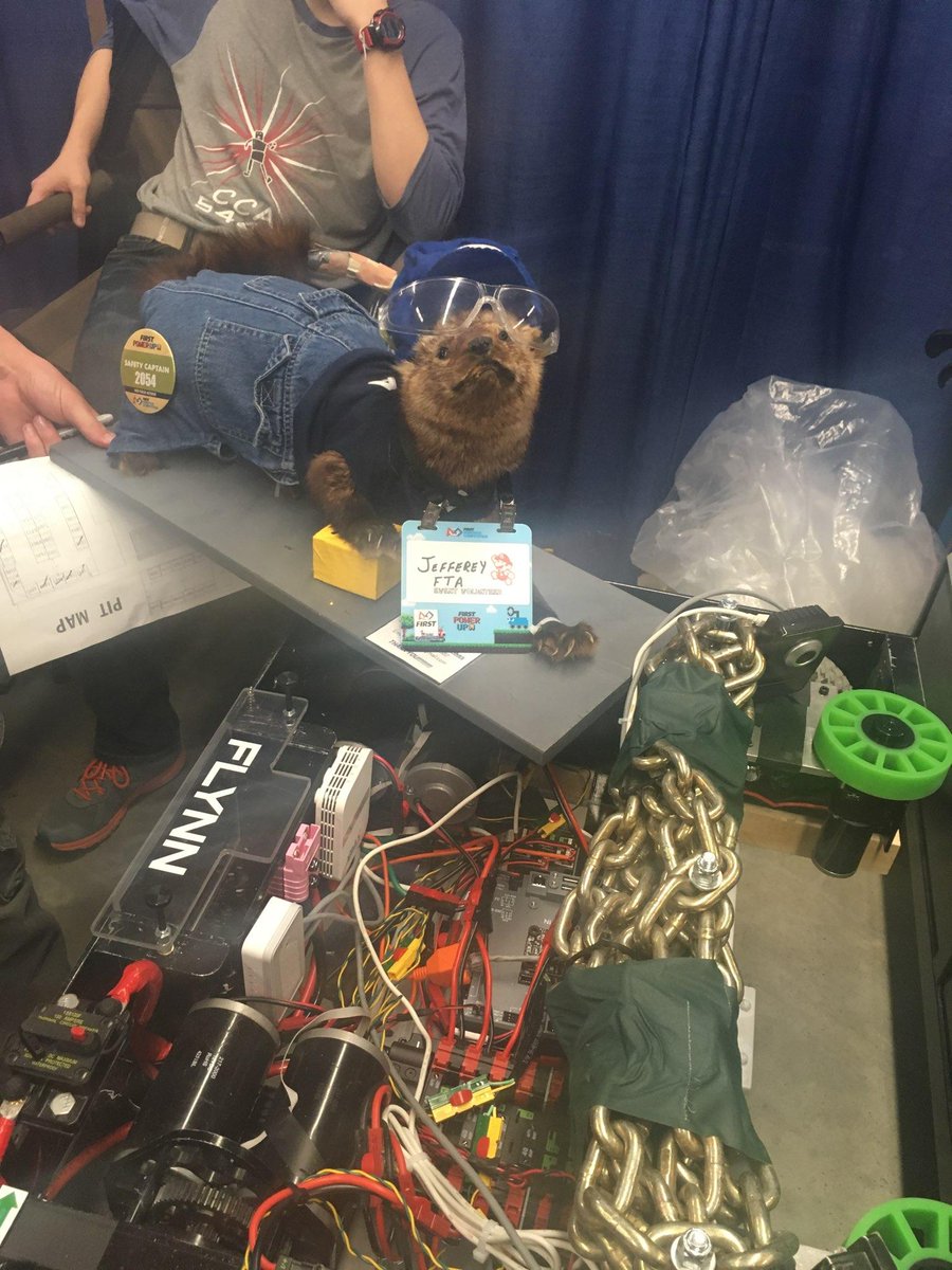 Looks like Jeffery visited Flynn to check out his defensive bling... <a href="/Team2054/">TechVikes</a> #firstpowerup #fimshepherd