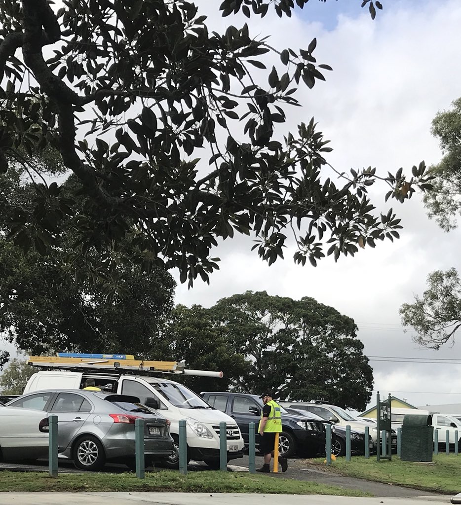 39loulou's tweet image. #BCCfail security guard ignores no parking position and moves on people from a legitimate car park in Sandgate. Allows vehicles accessing ground to churn up grass.