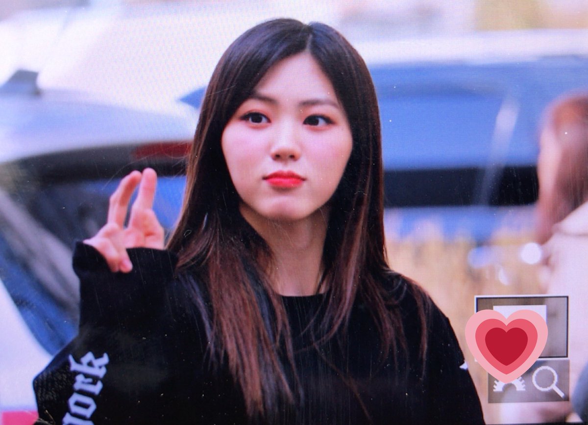 20000106net's tweet photo. 180330 뮤직뱅크 #권은빈 #씨엘씨 https://t.co/OefwLc8dod