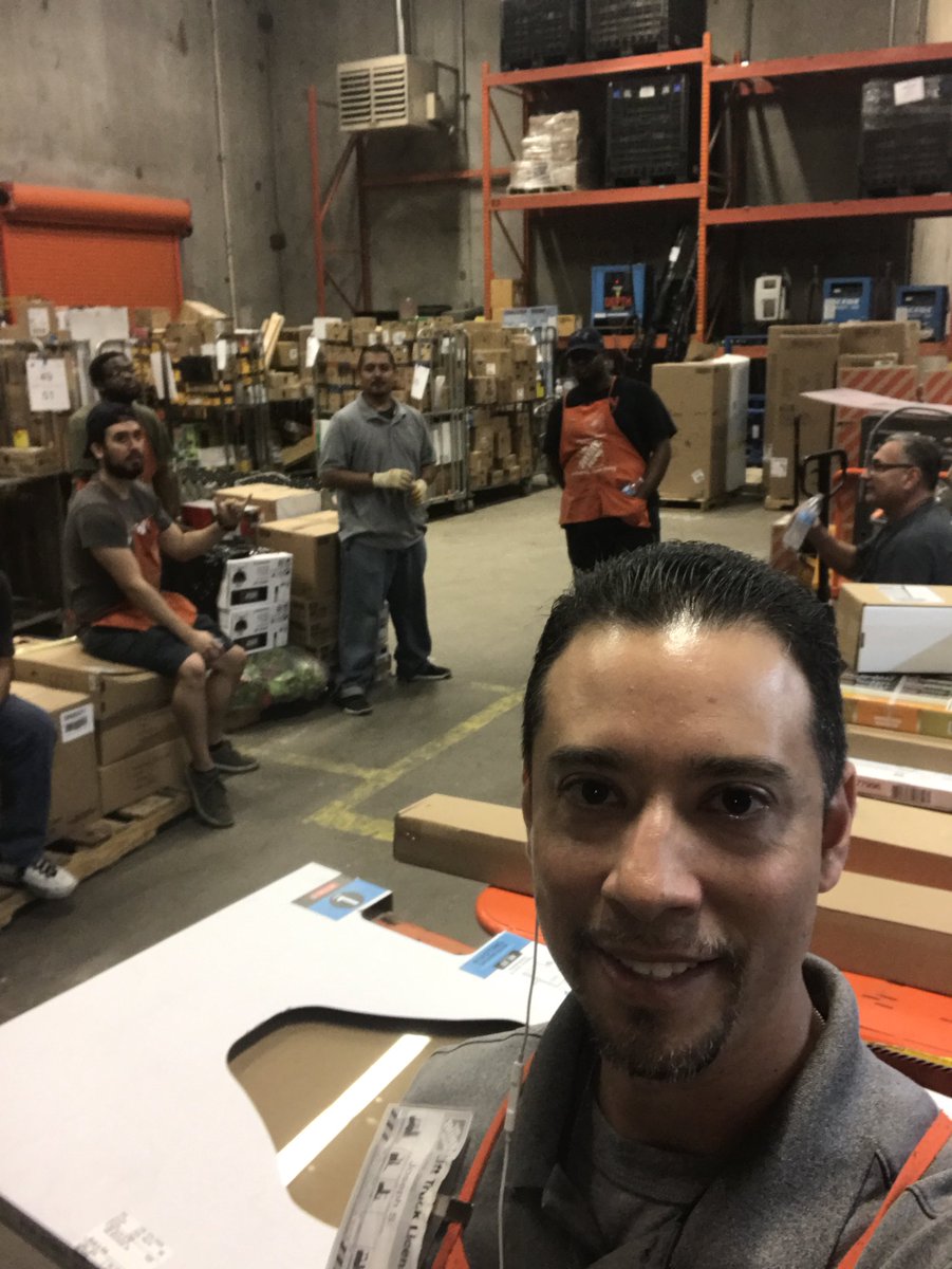 All done with with 14 minutes to spare.  This is the dream team of unloading.  #WheatlandWarriors <a href="/gullatt_hd/">Wesley.Gullatt-HD</a> <a href="/JOsborne6505/">James Osborne</a>