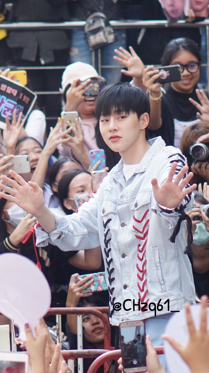 CHzq61_'s tweet photo. (180330) หล่อที่สุดเลยแพทริคควอน💛#joyfuldaysinbangkok https://t.co/I7NlxR1X9U
