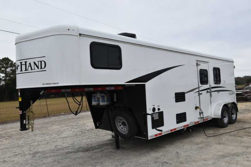 DixieHorseMule's tweet image. Just Arrived! 2018 @Bison #2Horse #Gooseneck with 7' #LivingQuarters - $22,200 dhmco.com/trailer.asp?id…