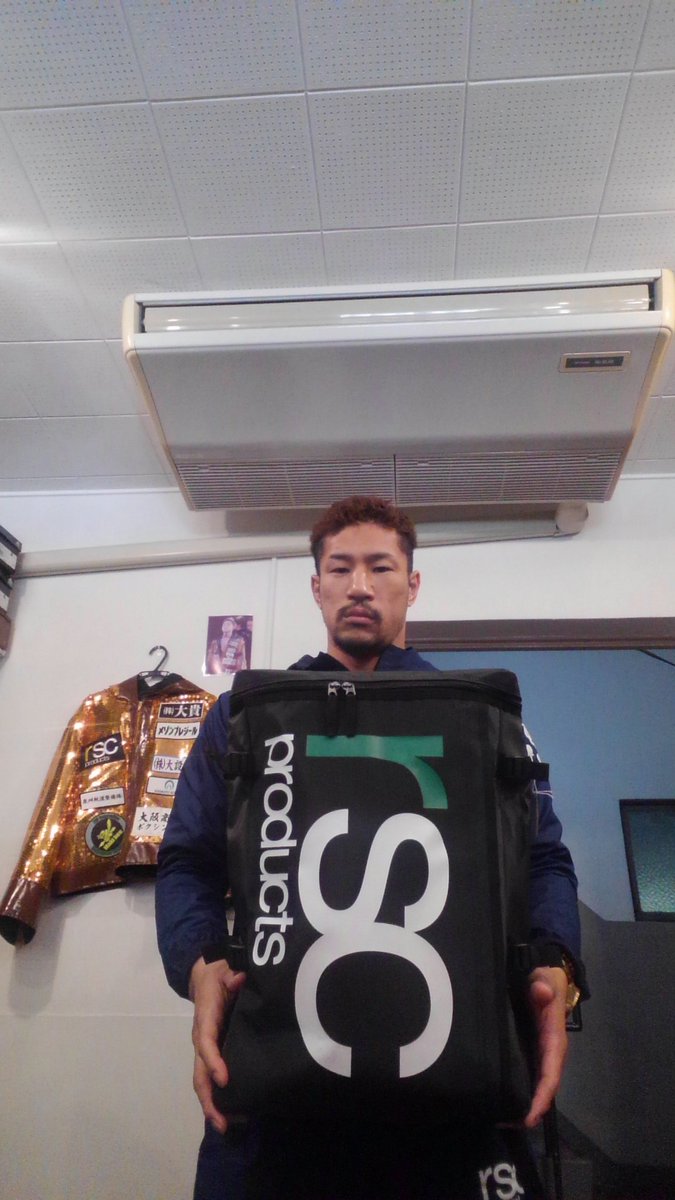 tyson_maeguchi's tweet image. 本日は当番の日です😄✌✨

お待ちしております🎵

ボックスバッグが知らないうちにあと４つしかなくなってました。

今回逃すとあと数ヶ月は手に入らないのでこの機会に是非！！

#rscproducts
#水道橋
#boxbag
#rsc女子急増中