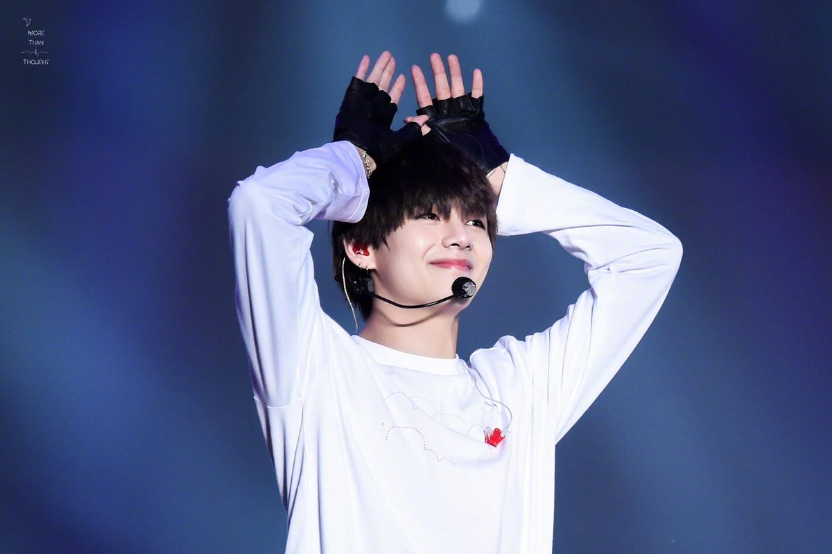 taehyung pics⚡️ tweet media