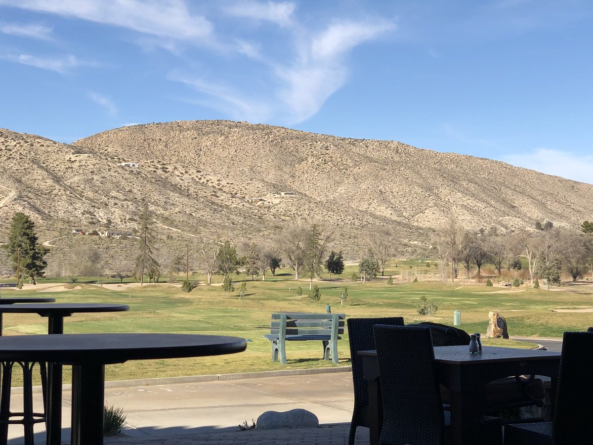 michelleqsells's tweet photo. Want golf course living with no HOAs? 30 minutes to Palm Springs and 15 minutes to Joshua Tree? #callme #hawkslanding #countryclub #views #yucca #golf #joshuatree #jtnp #palmsprings #instantkarmayoga #jtmf #coachella BRE 01903285 @LeaskouPartners https://t.co/BxwS2yfvVl