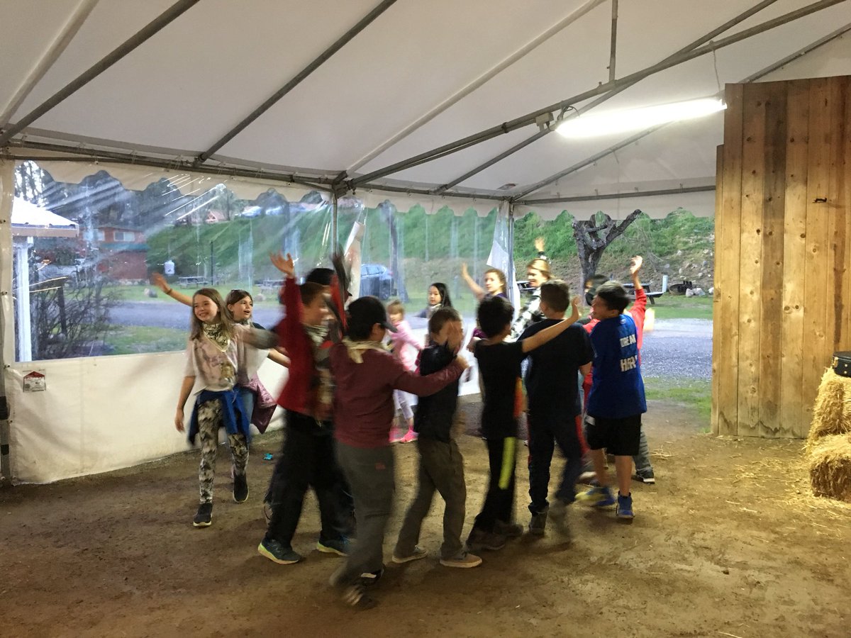 CBurden10A's tweet photo. We’re ending the night with some square dancing with the band “Slim Pickins” @BobcatsSR https://t.co/VkOqdiwPbf