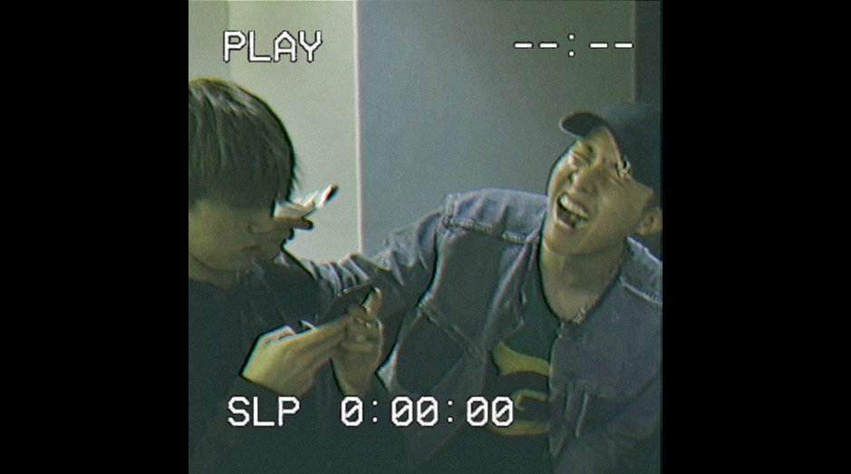 vhstills's tweet photo. ▷ bts: burn the stage (2018) https://t.co/3btVJvpQVp