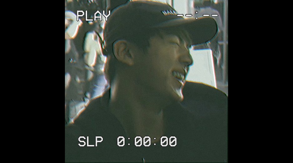 vhstills's tweet photo. ▷ bts: burn the stage (2018) https://t.co/3btVJvpQVp