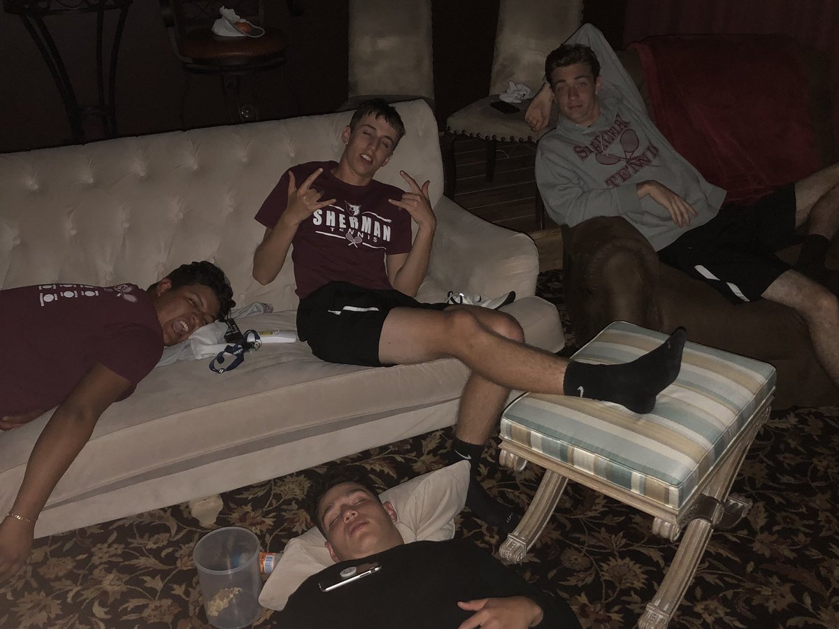 pilchypoo's tweet photo. The boys are getting in some team bonding pre district tournament by watching the classic that is Inception https://t.co/LhVlwZg1fj