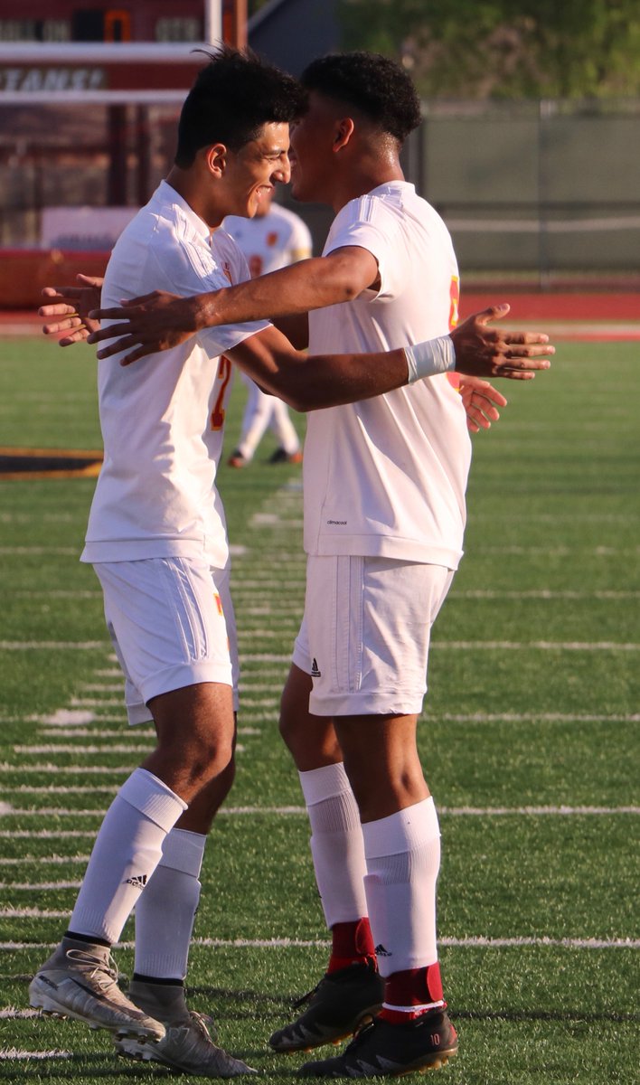 Celebrate Good Times @StaffordSoccerV #DistrictChampions #BiDistrictChampions #StaffordMSDProud