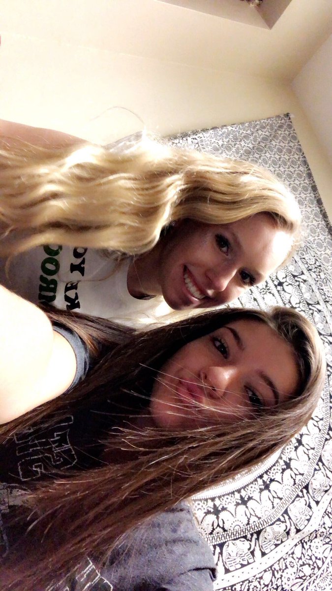 vanessa_mitev's tweet photo. Happy Birthday @Alyssafillip 🎉❤️ hope it’s a good one!! Love you😘❤️ #DoubleDateSquad https://t.co/wv8iXRllRQ