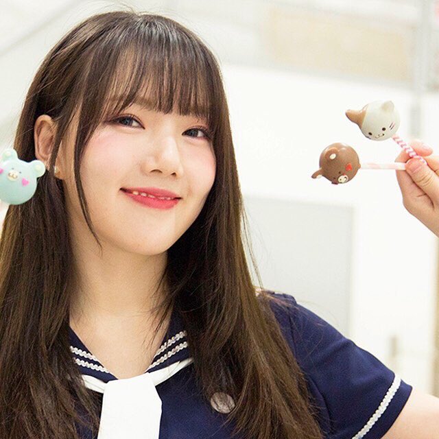 GFriendPH's tweet photo. [INSTAGRAM] 180330 Gfriend Japan Official 

It's an off-shot of yesterday's shoot! #GFRIEND #YERIN #イェリン #WiththeSweetsUsedintheShoot

Translations by: GFriend PH https://t.co/kt7zEmMLRQ