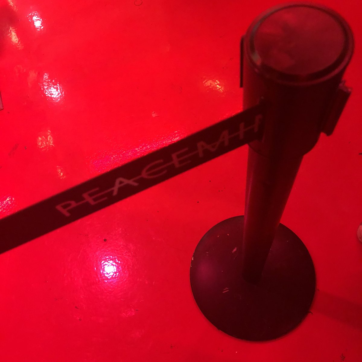 always_gd's tweet photo. #PEACEMINUSONE X AC.III.T 🎳 https://t.co/IRLyagAO2t