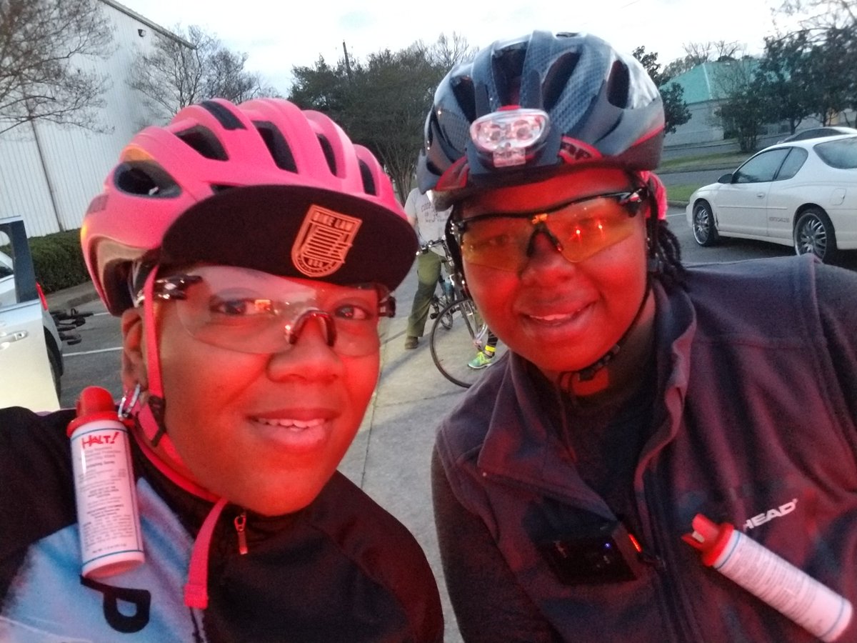 BGDBBHAM's tweet photo. #BGDBBHAM on a #LeTourDeHam journey across downtown #Birmingham #cycling #blackgirlsdobike https://t.co/YxXDqCsZd9