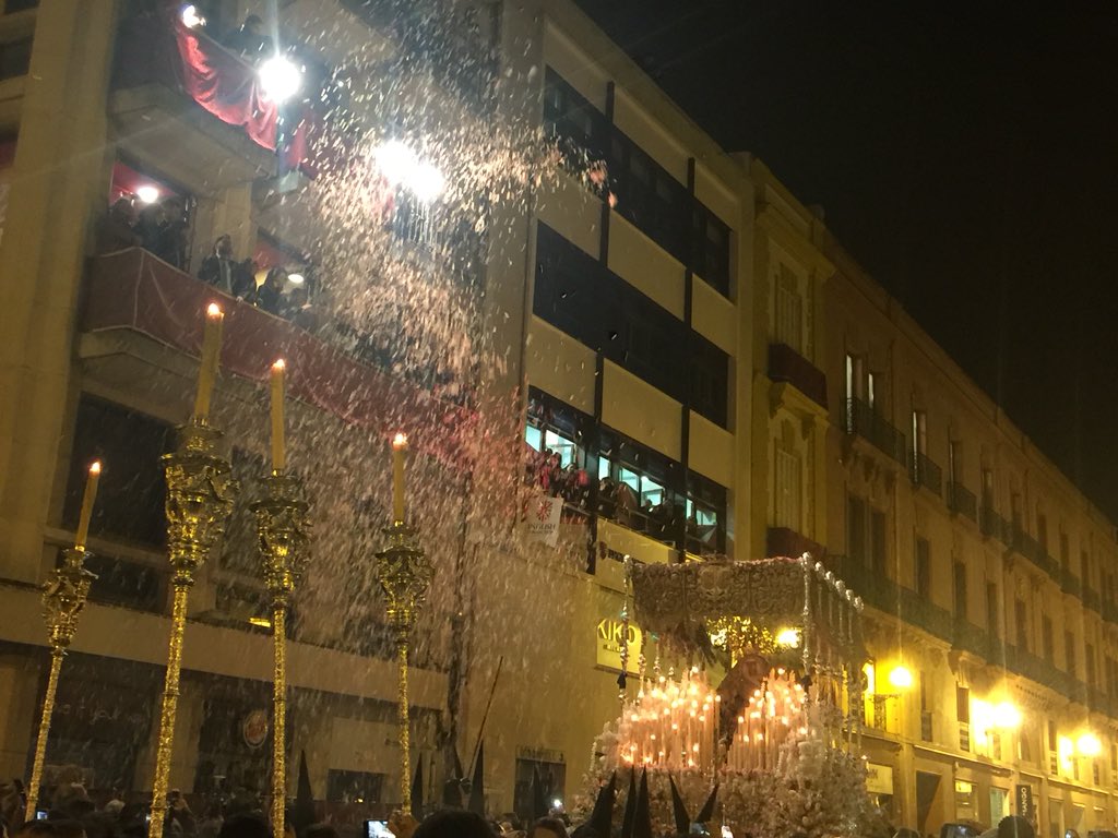 Semana Santa Sevilla tweet media
