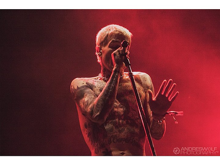 TheNBHD_PH's tweet photo. The Neighbourhood at Festival Estéreo Picnic (23.03.2018)

📍 Bogota, Colombia
📷: Andres Wolf https://t.co/MUJP2TWnBv