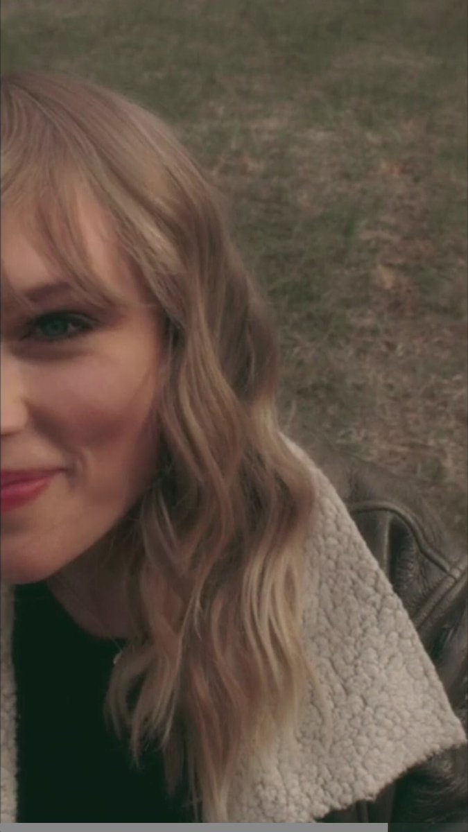 D4rkBlue_0's tweet photo. Miren lo tierna y hermosa que es mi niña 
#DelicateOnSpotify https://t.co/FprbA0yyKA