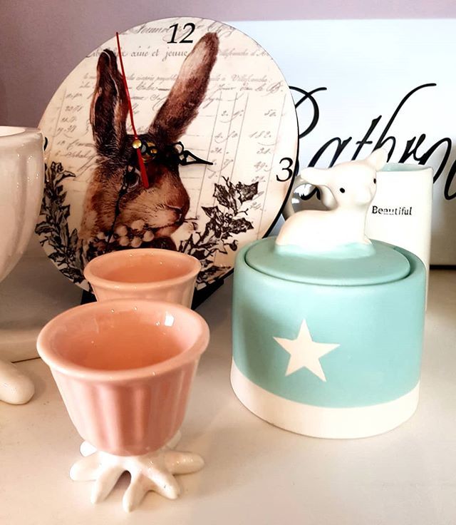 stanfordvillage's tweet photo. #Easter treasure hunt starts in #Stanford, in a shop called Antjies, on a stoep at The Stanford Hotel ππππ #stoepsit #gifts #nougat #sweeties #koffieenkoek #craftbeer #wine #museum @visitstanford @stanfordmuseum https://t.co/yoCqyXGMH2 https://t.co/xVsJfSbNR7
