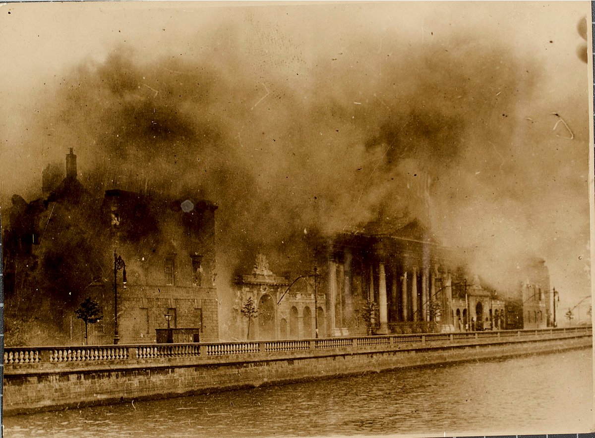 RichBarracks's tweet photo. John Dorney will be talking about the Civil War in Dublin for our next Mondays at the Mess @RichBarracks on 9th April at 11am @glasnevinmuseum @lisamgriffith @HistFest @DubHistorians @DCLAReadingRoom https://t.co/WWFrqmqupO