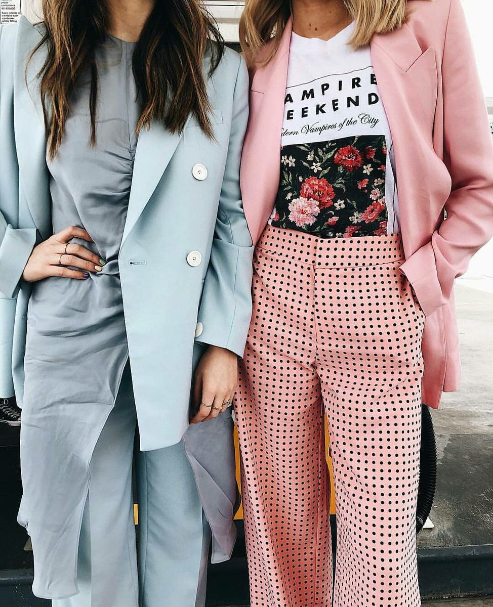 TheStyleStamp's tweet photo. Giving suits a Friday twist 🍭
📸 @thedevilswearzara 
#TheStyleStamp #IGotStamped #Friday #FridayVibes #Frinally #FinallyFriday #FridayFeels #Suits #Suited #WomenInSuits #SuitUp #Candy #SummerReady #SummerFashion #FridayMood #FridayAtWork #OOTD #Outfit #OutfitIdeas https://t.co/yjRs0ggo10