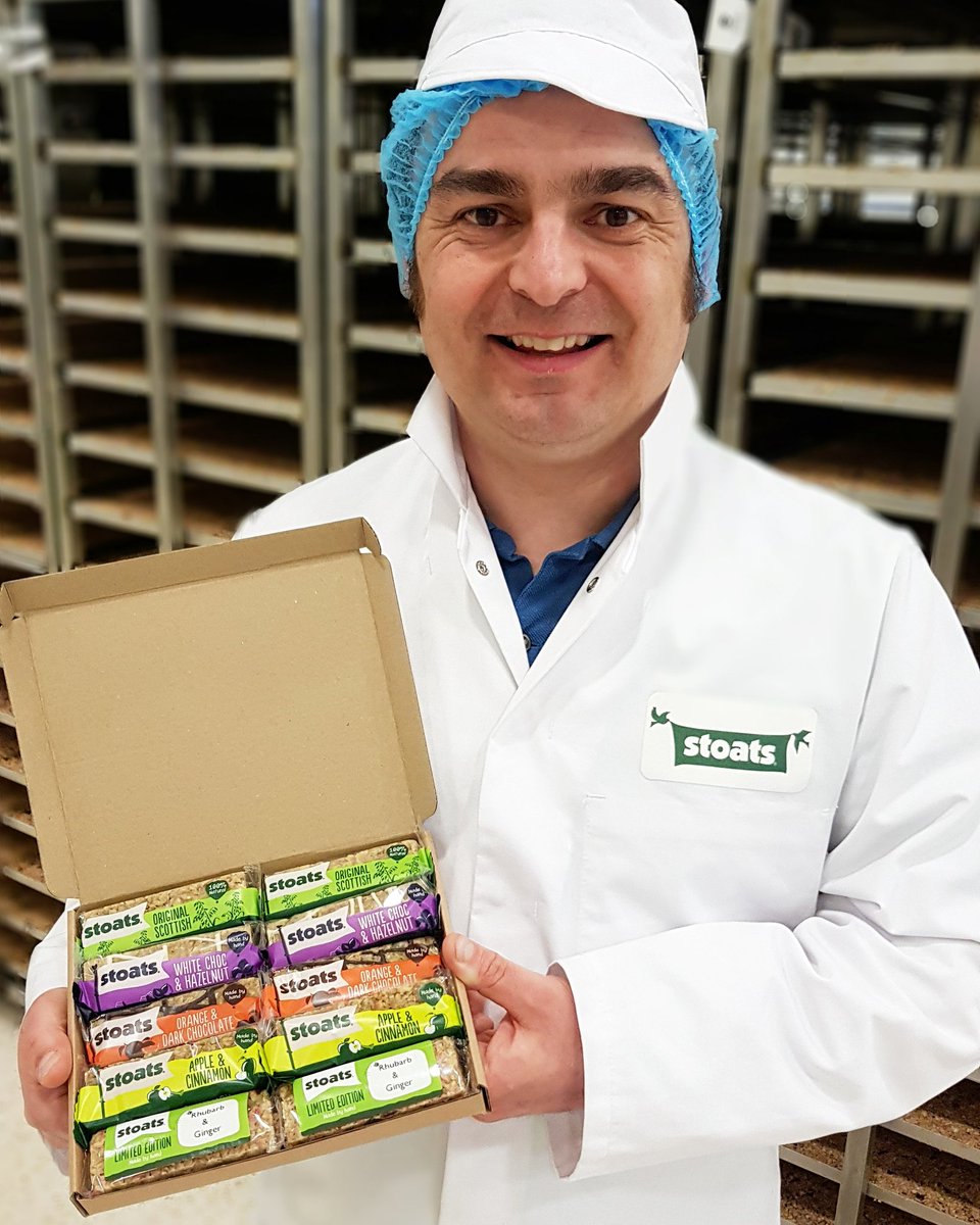 Introducing the limited edition Rhubarb &amp; Ginger porridge oat bar. 

Order by midnight Saturday to receive it in the April subscription box (as modelled by Bob): eatstoats.com/our-tasty-prod…