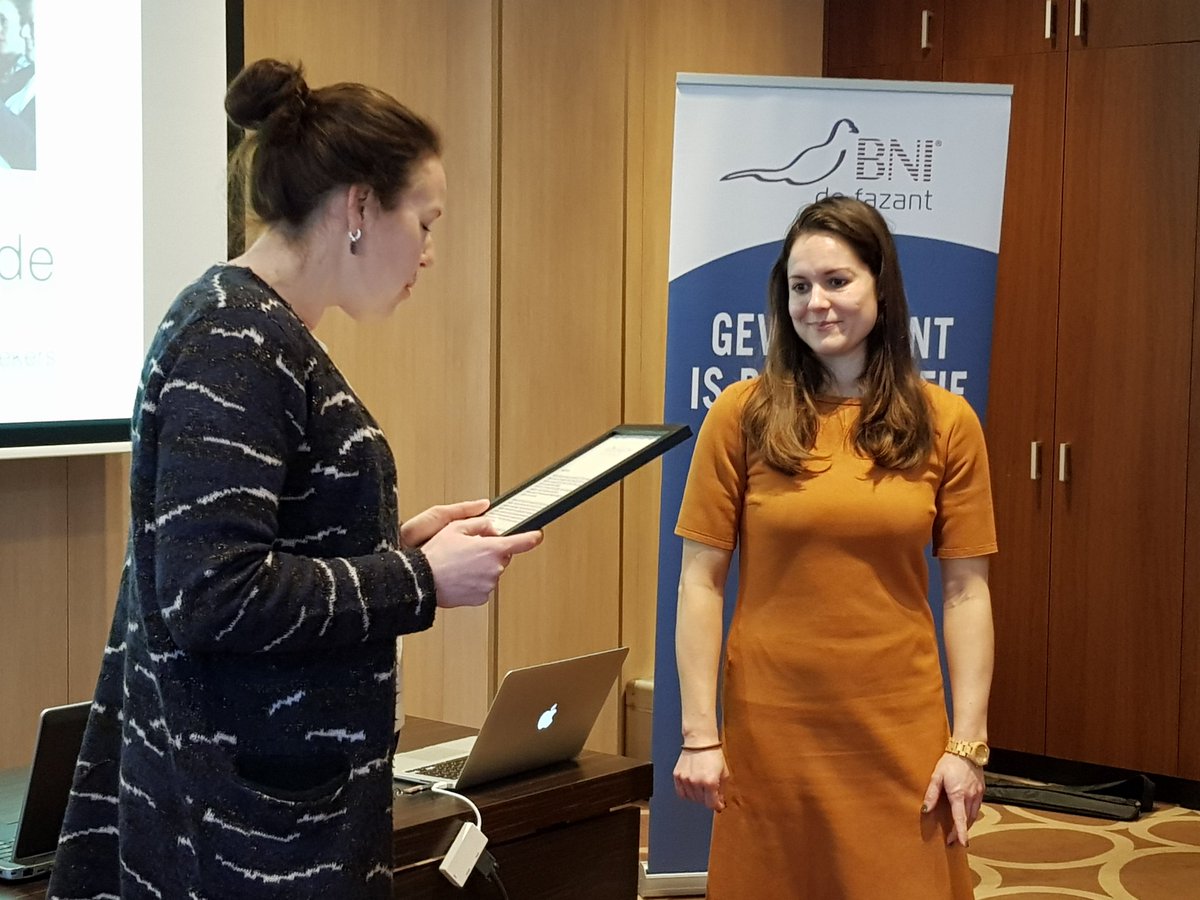 bnifazant's tweet photo. Een getuigschrift van Desiree Marsman van @Foodtality voor @RominaSchut van Merlijn, Body &amp; Mind Center. https://t.co/Zphdfcp6Qe