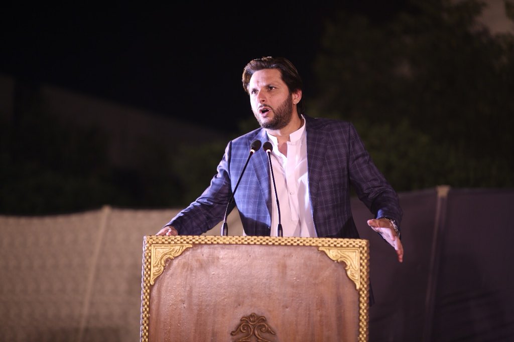 SAfridiOfficial's tweet photo. Cricket Stars step fwd to join the mission of @SAFoundationN. Thank u @MHafeez22 @captainmisbahpk @KamiAkmal23 @AzharAli_ and Muhammad Akram to support humanity and join hands for a collective vision for #SAF and Pakistan. Together we will make a difference and are #HopeNotOut https://t.co/oJ3IBY2YB5