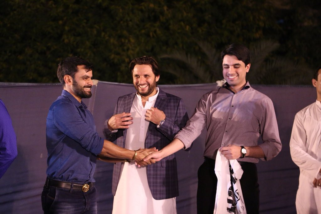 SAfridiOfficial's tweet photo. Thank you M.Tariq Naeem, CEO #CRESS Group &amp; Khalid Naeem for hosting @SAFoundationN on a memorable event 

I am very honored to have you &amp; Mian Talat Mehmood, Chairman #Orient Group join #SAF Advisory board and together we will make a difference for Pakistan as #HopeNotOut https://t.co/tCMIyhX3qN