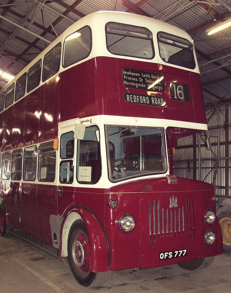 So......what does a 1950's Edinburgh Red Bus have in common with The Beach? 🤔 #beachsiderestaurant #scilly #radius #edinburgh