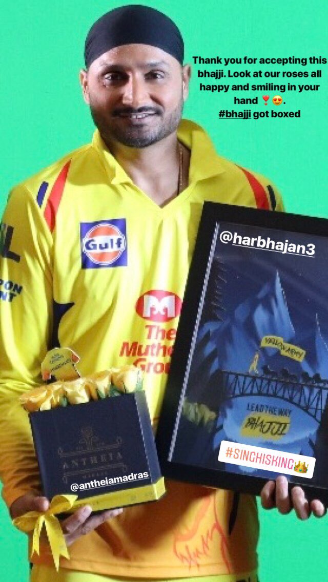 SathguruN's tweet photo. Thank u so much for accepting our Flower Box @harbhajan_singh . This picture would be with us forever . 
#antheiamadras 
#flowersinabox 
#getboxed https://t.co/9N8LbgvNME