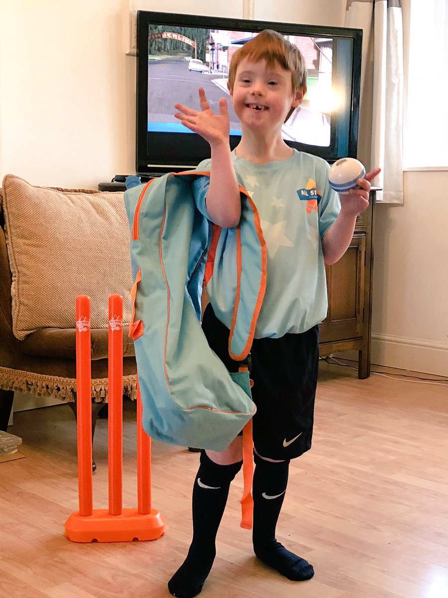 PenningtonG's tweet image. Thank you Mr Postman! Kitbag for Fin's second summer of @allstarscricket has arrived! 

And it's fair to say he's excited again 😬

#BigMoments