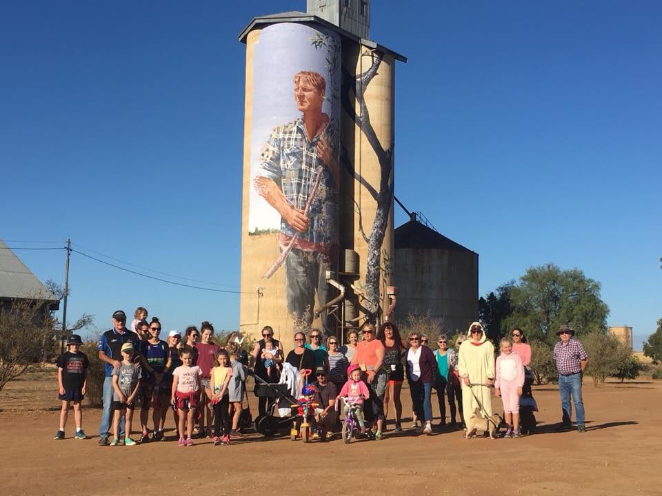 sharni9's tweet image. Raising money for the #RCH #patchewollock #silotrail