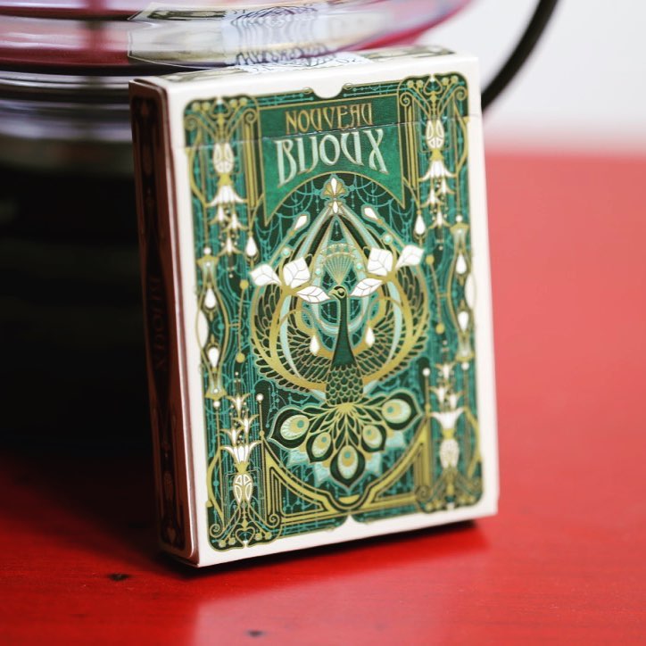_akarinei's tweet photo. https://t.co/X8TM9Rcu0K

#tbt a stunning pic by @jatayo2212 of my first peacock deck, Nouveau Bijoux
#jewelry #bijoux #Cards #playingcards #boardgames #illustration #art #conceptart #宝石 https://t.co/00NpJtBVIH