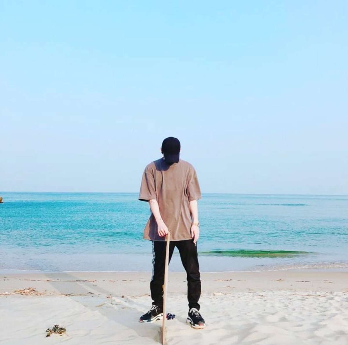 FaktaEXO_ID's tweet photo. #AskEXOL Kamu mau diajak main salju , main ke gunung , jalan berdua di rel kereta atau di ajak ke pantai ? 😅
Chanyeol Nation's Boyfriend ❤
#EXO #EXOL @weareoneEXO https://t.co/lbuioXDEw9