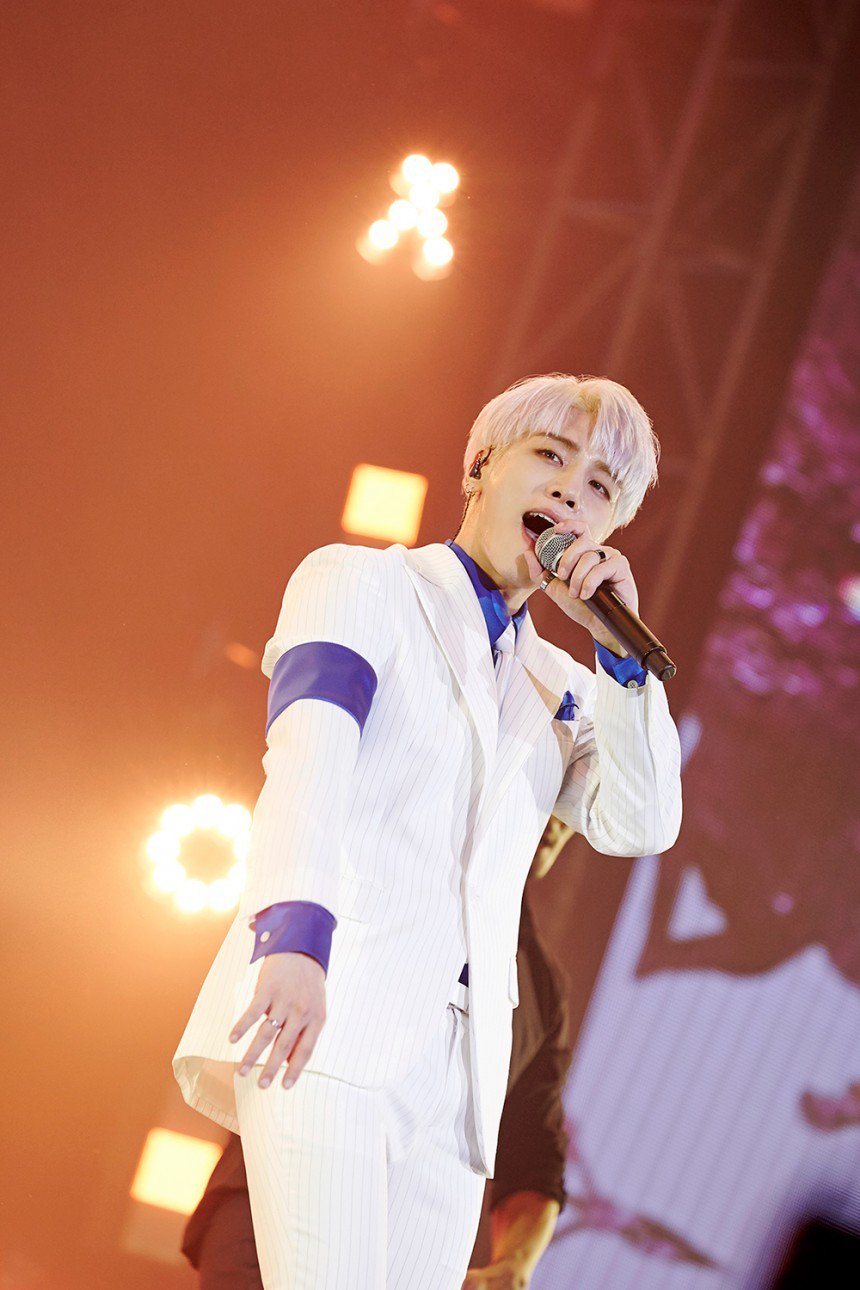 SHINee ジョンヒョン INSPIRED フーディ WHITE